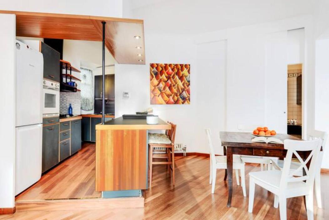 Pagano & Cenacolo Bright Apartment Milan Bagian luar foto